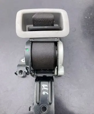 Mazda 6 Middle seatbelt (rear) C7462