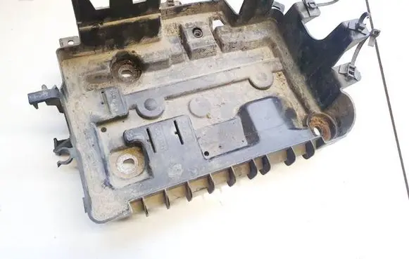 Opel Corsa D Battery box tray 13235642