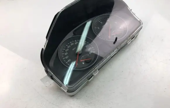 Volvo S40 Speedometer (instrument cluster) 31254776