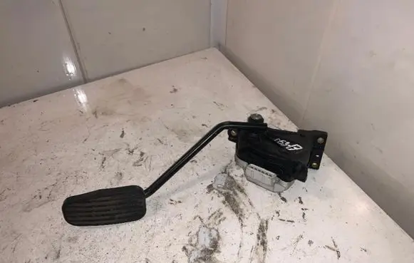 Volvo S40, V40 Accelerator throttle pedal 30683521 D5317