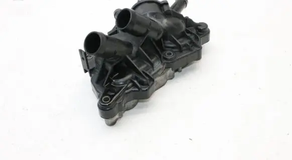 Volkswagen Polo VI Water pump 04C121600N