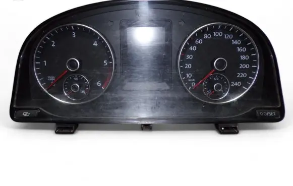 Volkswagen Caddy Speedometer (instrument cluster) 2K0920865E