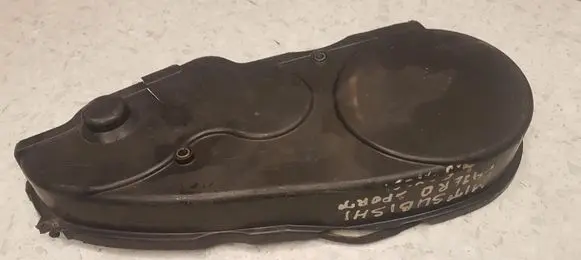 Mitsubishi Pajero Sport I Timing belt guard (cover) MD304936