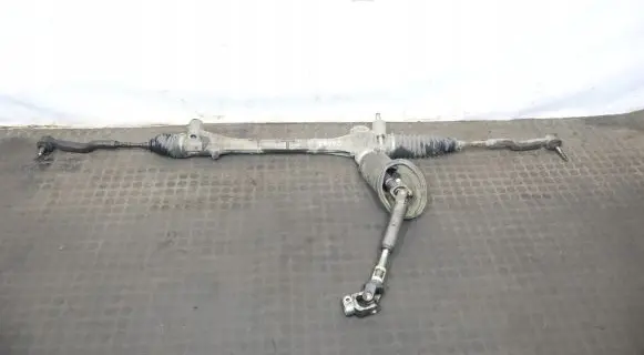 Toyota Avensis T270 Steering rack
