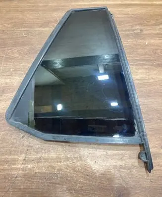 BMW 5 G30 G31 G38 Rear vent window glass 7387460 08032019 2000224718
