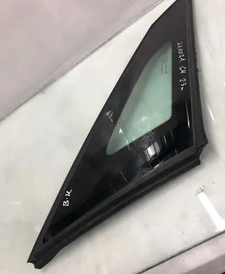Citroen C4 III e-C4 Rear side window 43r000479