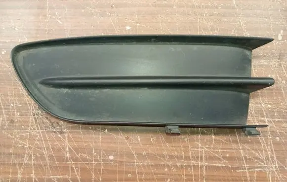 Renault Laguna II Front bumper lower grill 000009693