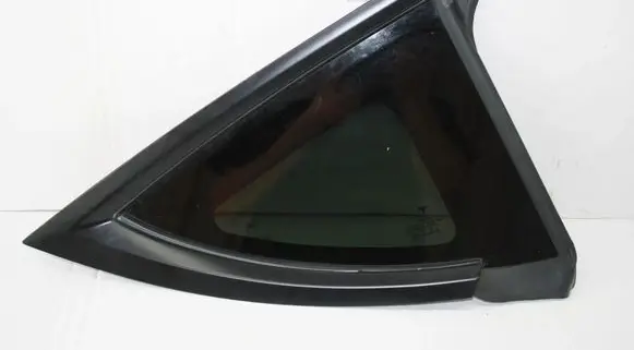 Tesla Model Y Rear side window 
