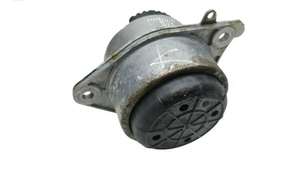 Engine mount bracket