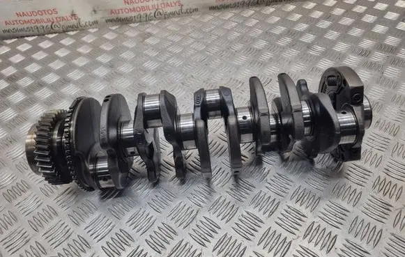 Volkswagen Touareg I Crankshaft 070105251C
