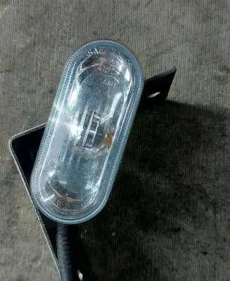 Ford Galaxy Front fender indicator light
