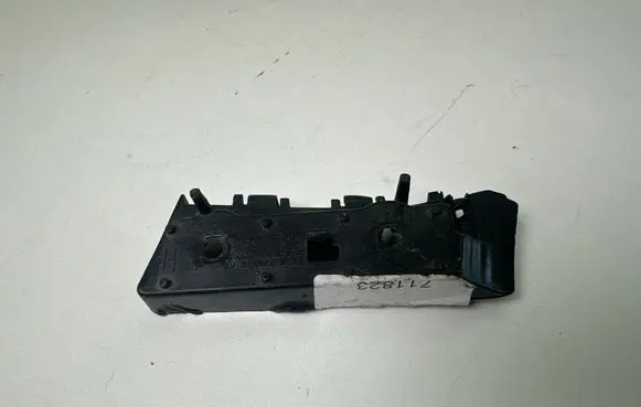 Ford Mustang VI Front bumper mounting bracket FR3B17D958AC