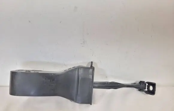 Volkswagen PASSAT B8 Front door check strap stopper 3G0837267
