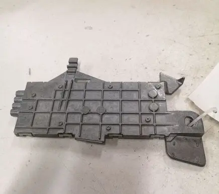 Mercedes-Benz E W211 Aerial antenna amplifier A2118202989