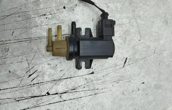 Audi A3 S3 8P Turbo solenoid valve 1K0906627A