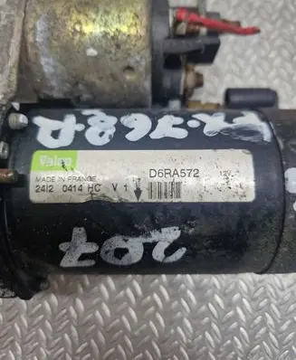 Peugeot 206 Starter motor D6RA572 24120414HC