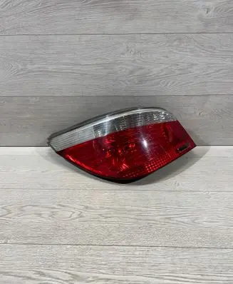 BMW 5 E60 E61 Rear/tail lights 7165737 E4342U