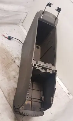 Toyota Prius (XW20) Armrest 5890147040