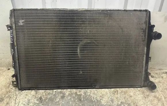 Skoda Octavia Mk2 (1Z) Coolant radiator