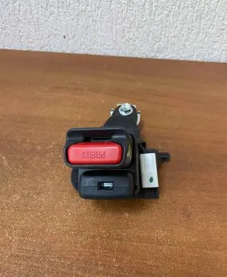 Toyota Corolla E210 E21 Rear seatbelt buckle 1152542 1315