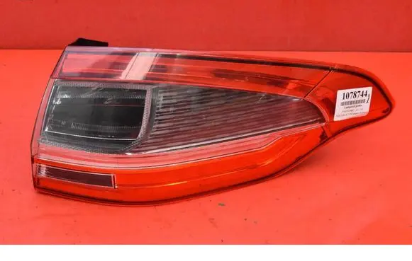 Ford S-MAX Rear/tail lights AM2143404AG