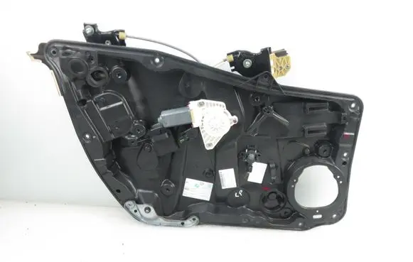 Mercedes-Benz CLA C117 X117 W117 Front door window regulator with motor 1177220195