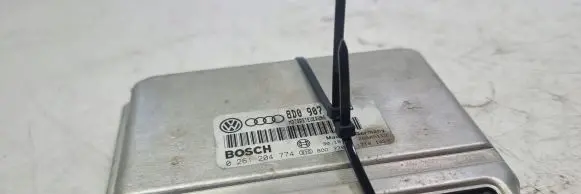 Volkswagen PASSAT B5 Engine ECU kit and lock set 