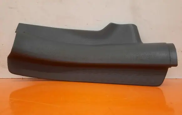 Suzuki Swift I Sill/side skirt trim 76152-63J0