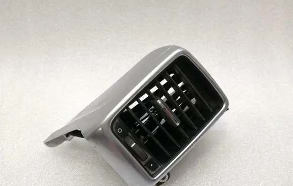 Porsche Panamera (970) Rear air vent grill 970553172