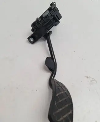 Audi A4 S4 B6 8E 8H Accelerator throttle pedal 8E2721523A 6PV00802608