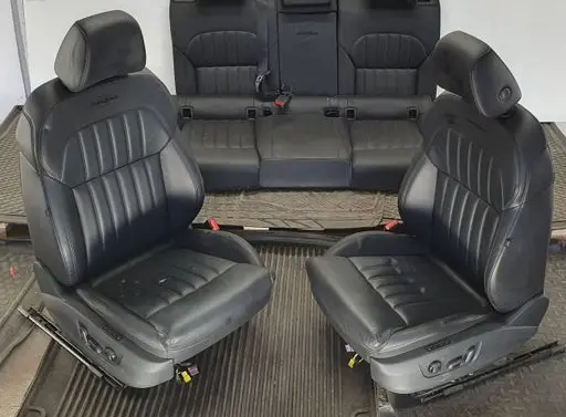 Seat set
