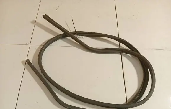 Renault Kangoo I Rubber seal front coupe door 