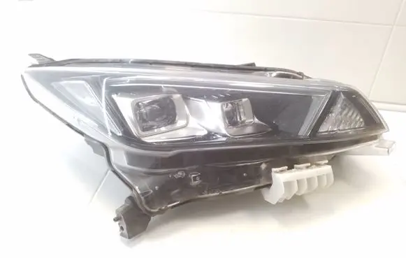 Nissan Leaf II (ZE1) Headlight/headlamp 260105SH5A
