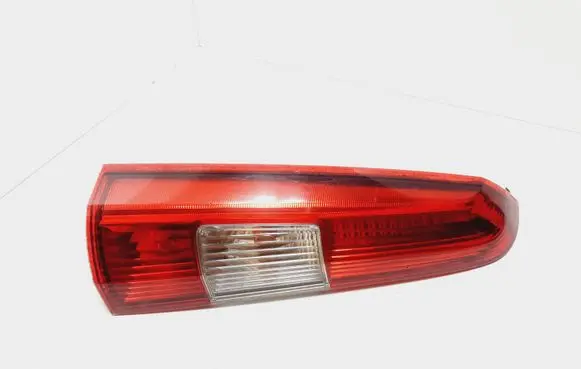 Volvo V70 Rear/tail lights 9154493