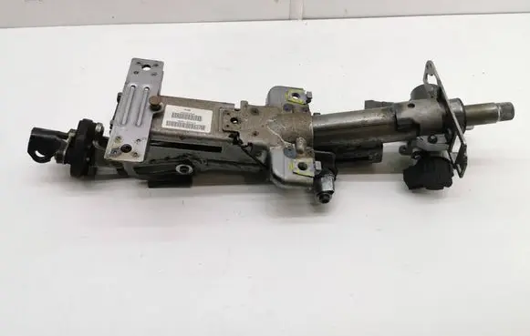 Volvo V70 Steering wheel axle P30742990 T240619042