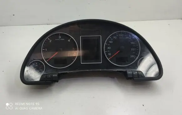 Audi A4 S4 B7 8E 8H Speedometer (instrument cluster)