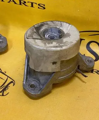 Mercedes-Benz CLS W257 Engine mount vacuum valve A2382405100