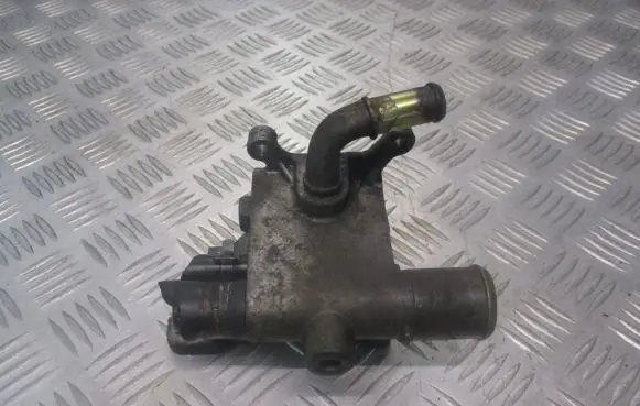 Ford Mondeo Mk III Thermostat housing 