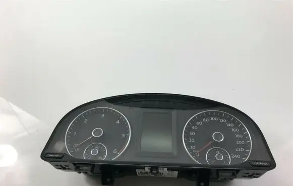 Volkswagen Touran II Speedometer (instrument cluster) 1T0920875J P2414