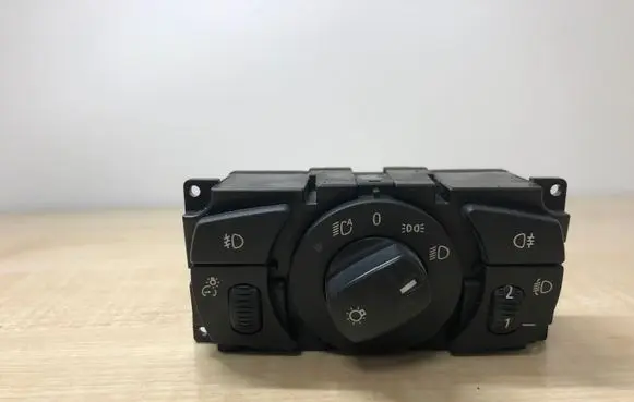 BMW 5 E60 E61 Light switch 6953739 33290203