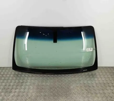 Nissan NP300 Front windscreen/windshield window 43R001574 72700EB30A
