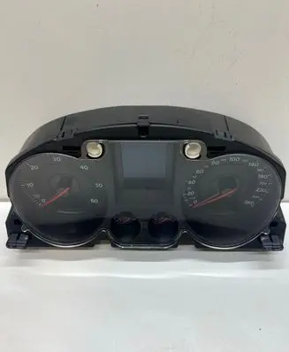 Speedometer (instrument cluster)