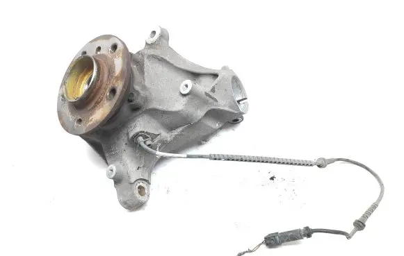 BMW X2 F39 Front wheel hub 6876853 1820889 UKL2LC7122