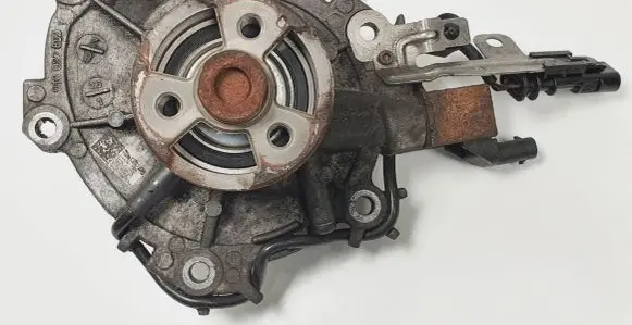 Jaguar XF X260 Water pump G4D3-8501-AE