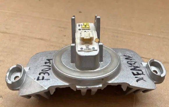 BMW 3 F30 F35 F31 LED ballast control module 7213114000