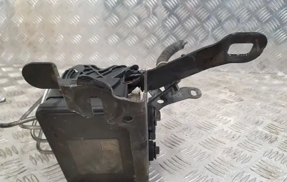 Renault Talisman ABS Pump 476604349R