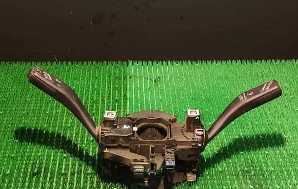 Steering wheel axle