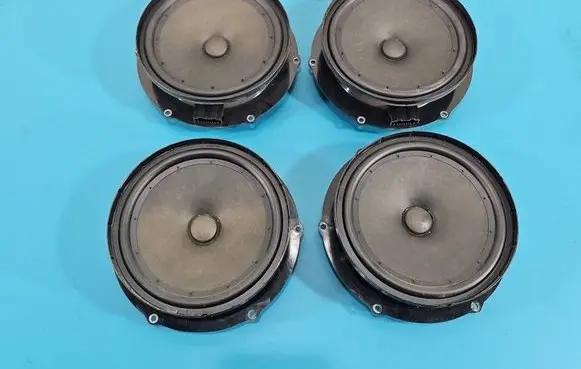 Skoda Superb B6 (3T) Front door speaker 3T0035411A IMPRK1529885