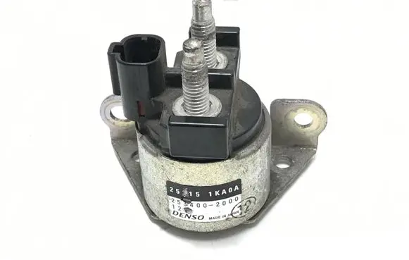 Nissan Juke I F15 Ignition relay 251151KA0A 2534002000