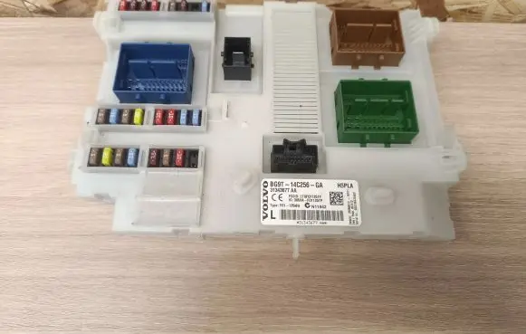 Volvo V60 Fuse module BG9T14C256GA 31343677AA 3659AF01125TP